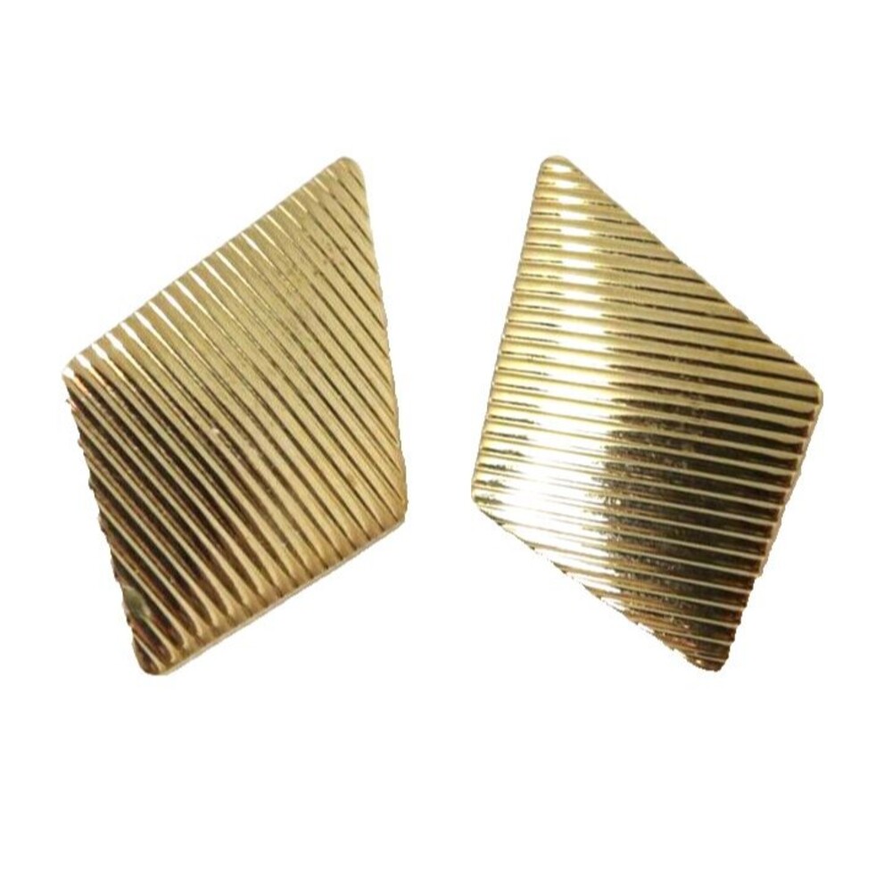 5 Pairs Goldtone Vintage Fashion Earrings Hoops Kite Triangle Shell Pierced - Picture 8 of 16